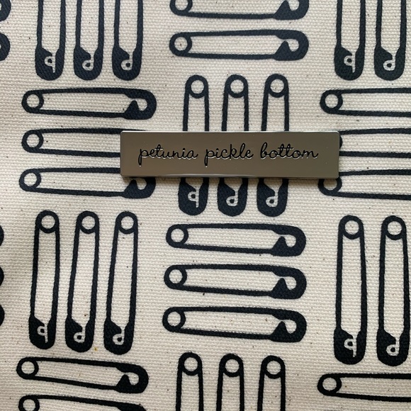 🌟Petunia Pickle Bottom Diaper Tote Bag - Picture 2 of 8